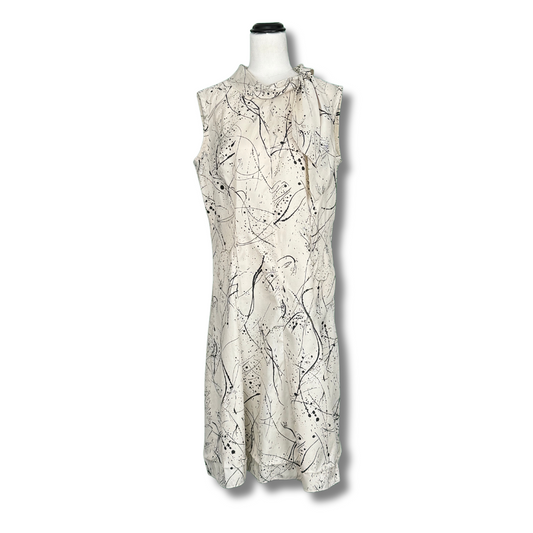 Evelyn-Eve 1980s Handmade Shift in White Floral