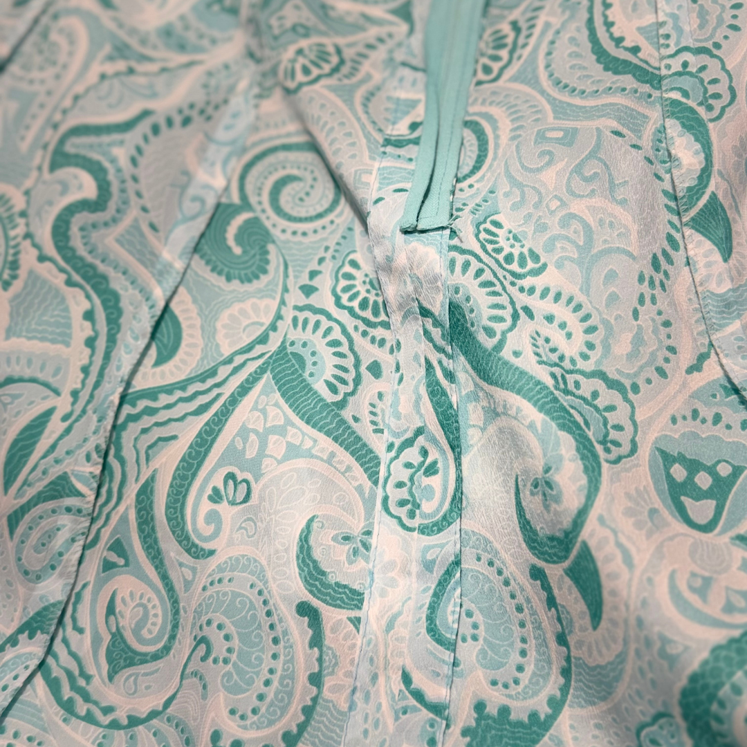 Domony Green Paisley Long Sleeved Shift A Dress