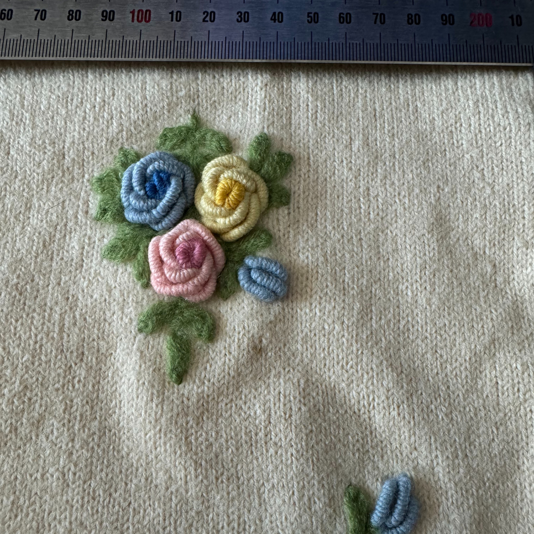 Hand Full Fashioned 50s Hand Loomed Flower Cardigan