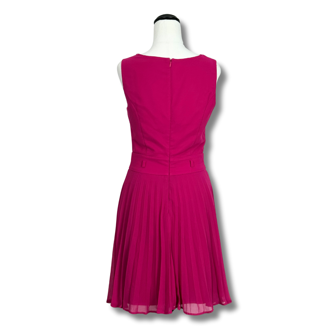 Review Pink Pleated Dress